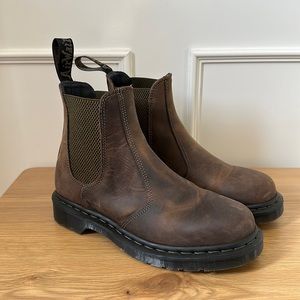 EUC DR MARTENS CHELSEA BOOTS SZ 39 EU